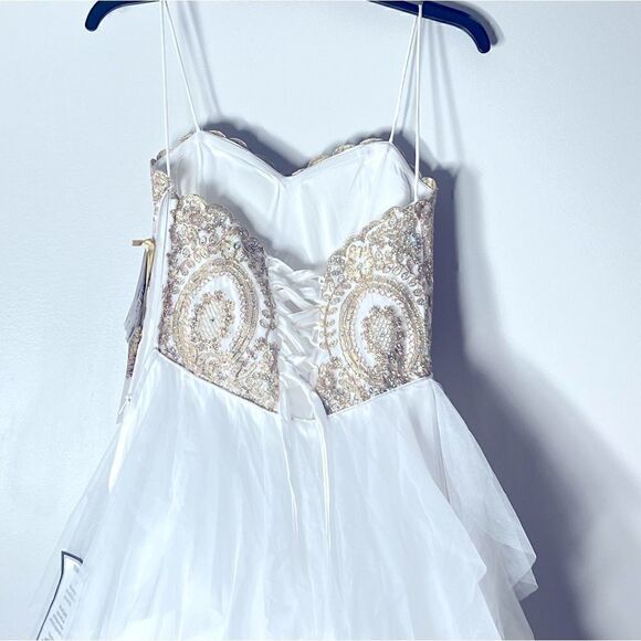 SAY YES TO THE PROM
Juniors' Embellished Strapless Cascade Gown, evening dress 5 - Picture 12 of 16